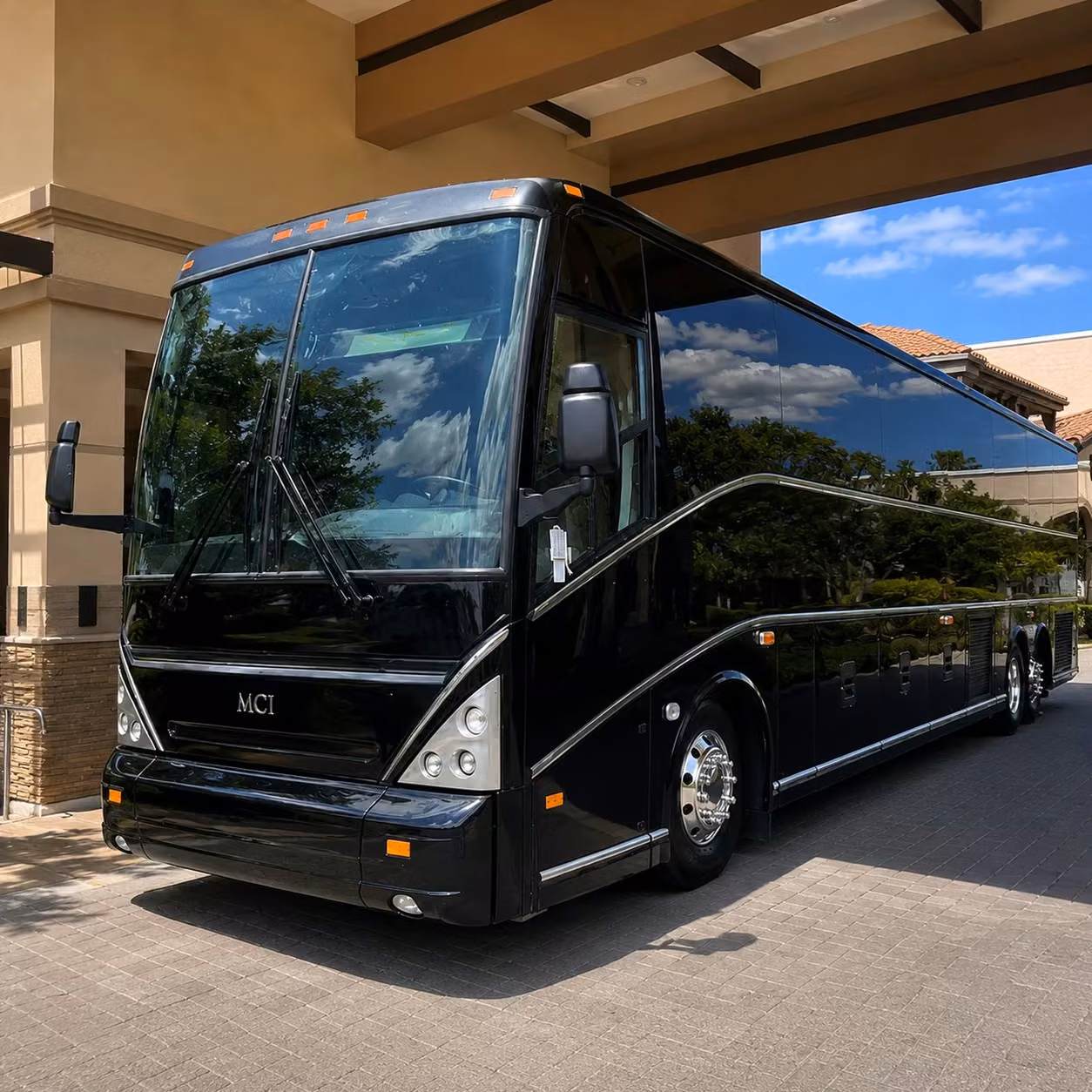 airport shuttle bus rentals for utica corporate groups