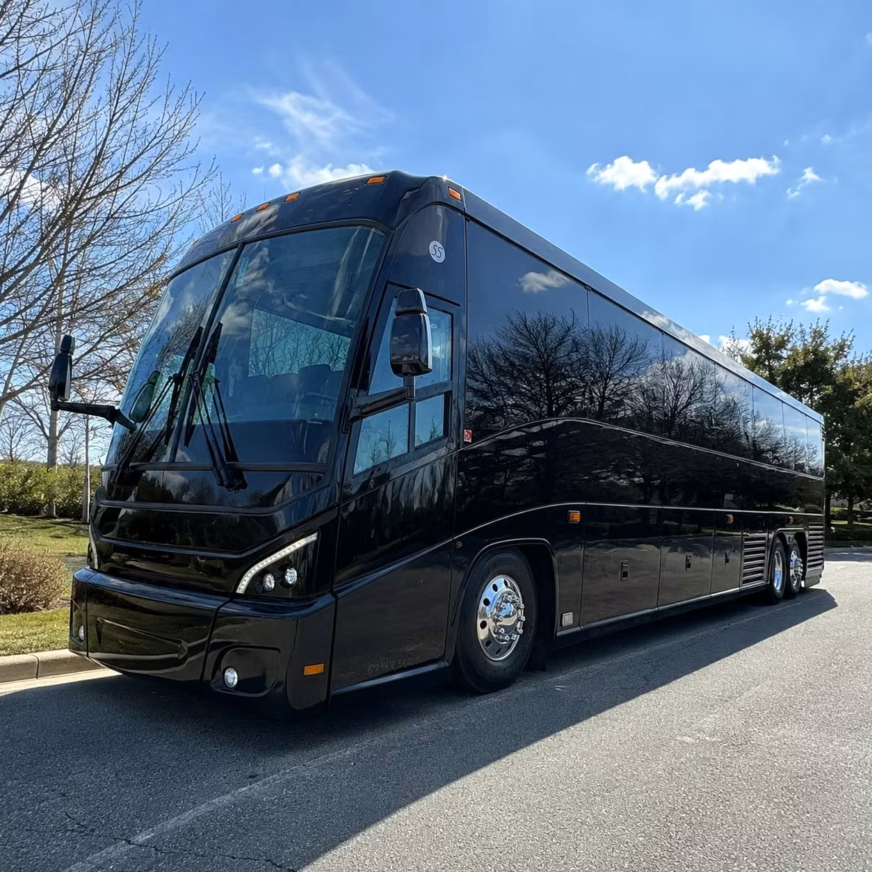 get a custom charter bus package for utica municipal agency transportation